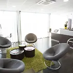 アパートホテル -