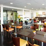 - アパートホテル 3*