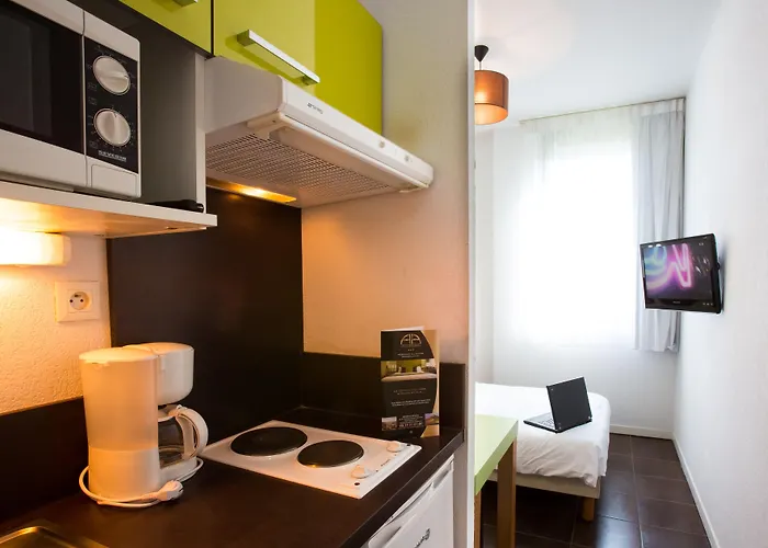 - アパートホテル 3*