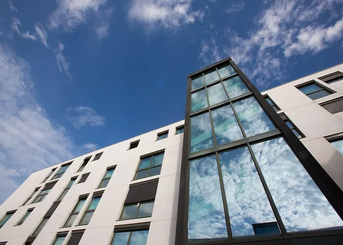 アパートホテル -