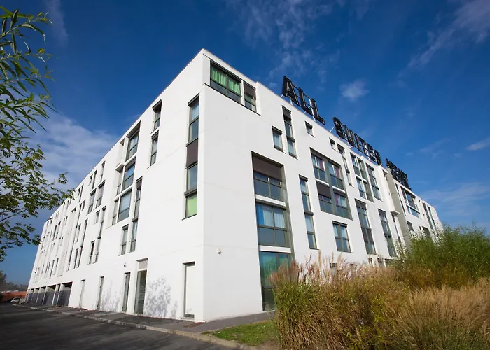 - アパートホテル 3*