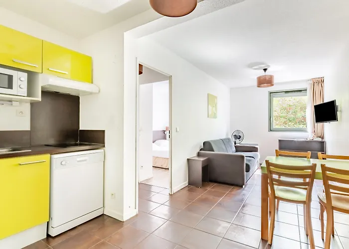 - アパートホテル 3*