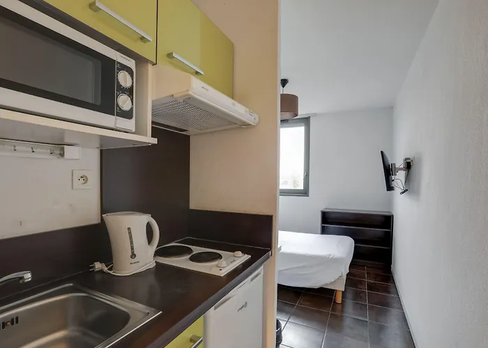 アパートホテル - 3*