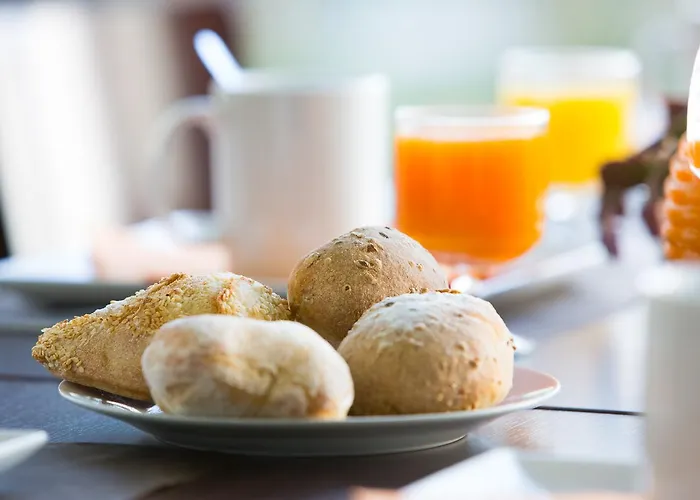 - アパートホテル 3*